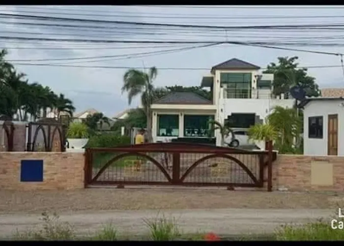 102 Hua Hin Mountain View Pensión *